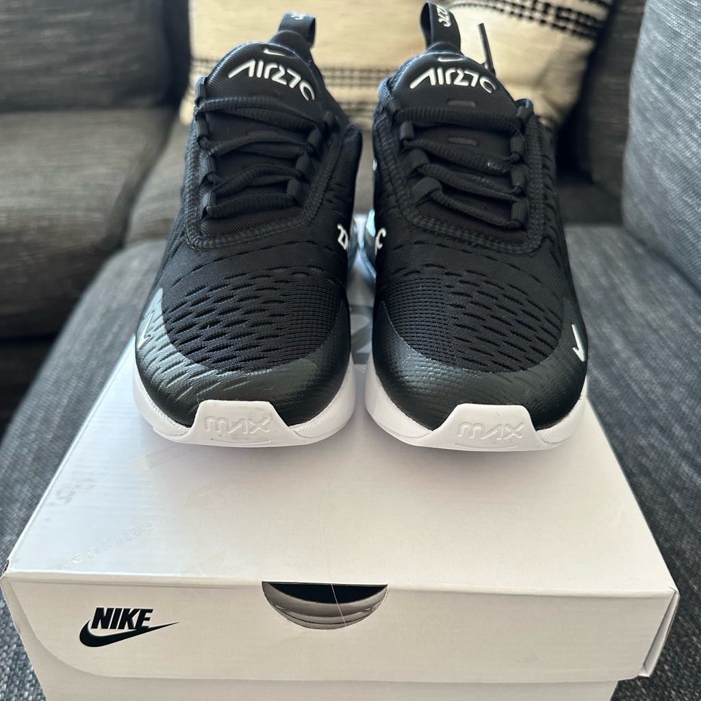 Brand New With Box Nike Air Max 270 Womens Shoes